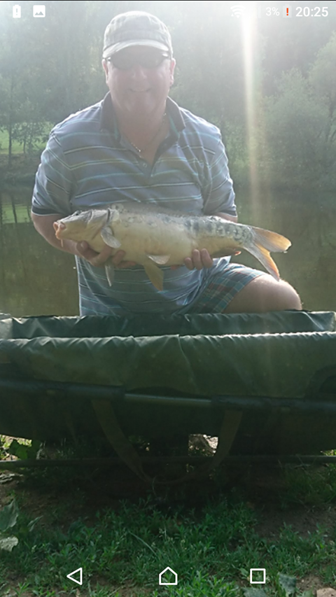 Course Anglers Go Carp Fishing